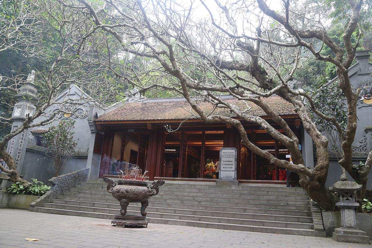Lời thề trên đỉnh non thiêng
