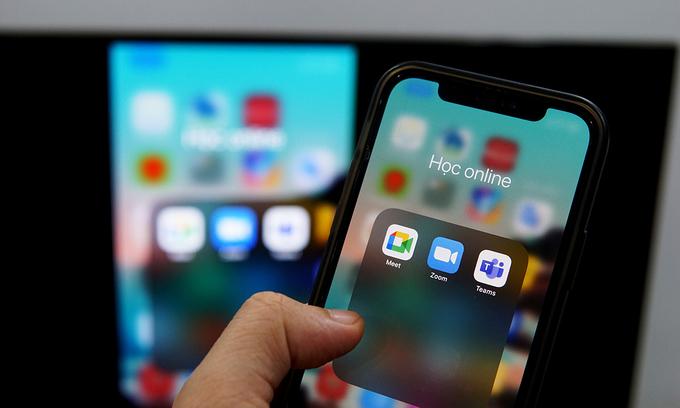 Mẹo dùng TV để học online