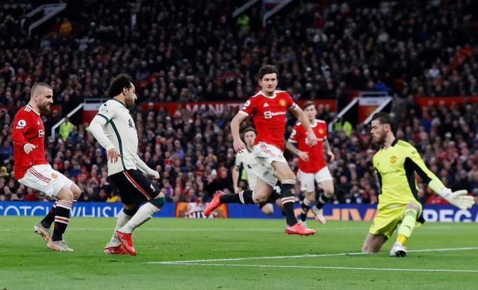 Man Utd thua Liverpool 0-5