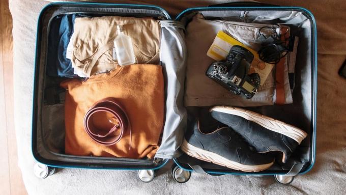 Bốn thứ không nên mang khi đi du lịch