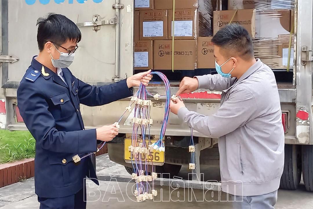 Tăng cường kiểm tra, xử lý vi phạm hải quan