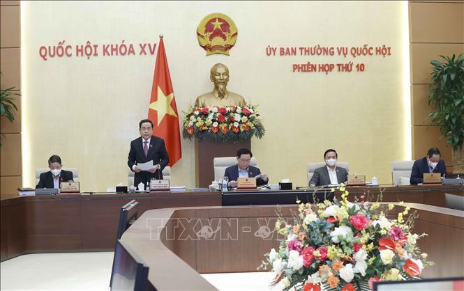 Phiên họp thứ 10 của UBTV Quốc hội: Rà soát, tránh bỏ sót hành vi bạo lực gia đình