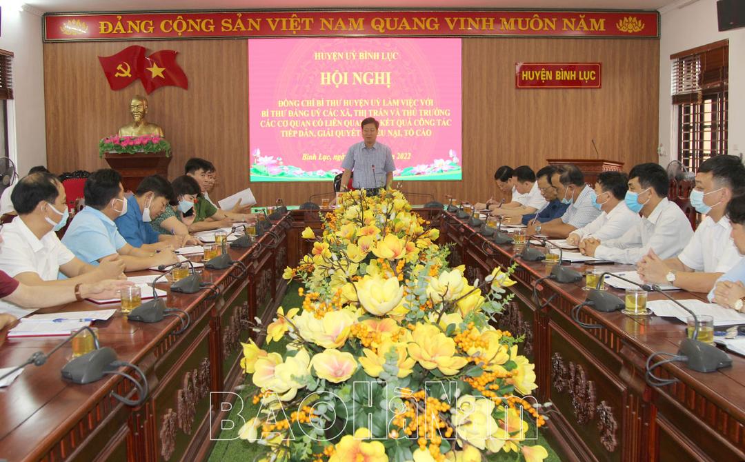 Bí thư Huyện ủy Bình Lục làm việc với bí thư đảng ủy các xã, thị trấn, thủ trưởng các cơ quan liên quan về công tác tiếp dân, giải quyết KNTC