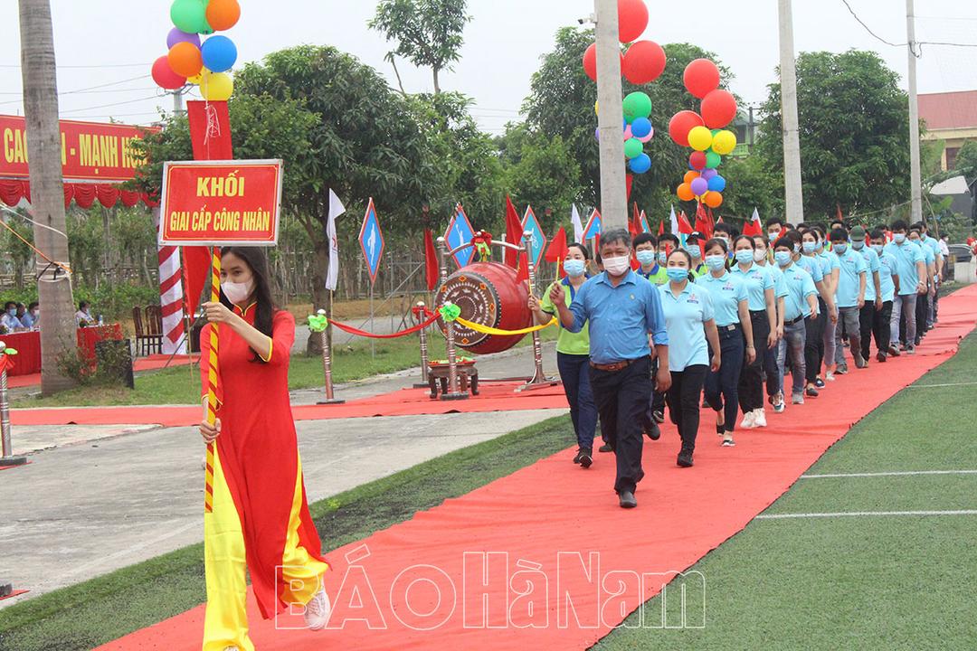 Tưng bừng lễ diễu hành tại Đại hội TDTT huyện Thanh Liêm