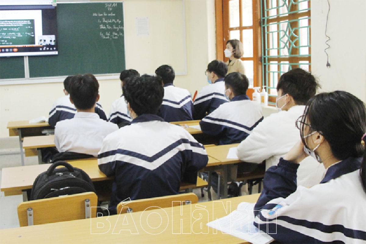 Tăng cường thực hiện xã hội hóa đầu tư cho giáo dục