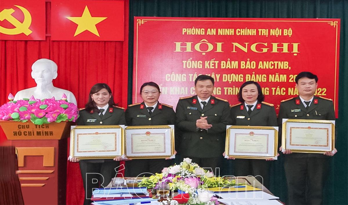 64 năm truyền thống vẻ vang lực lượng an ninh chính trị nội bộ