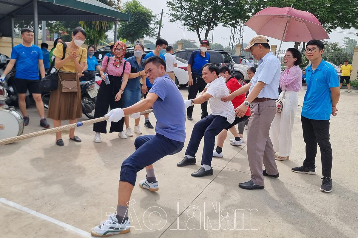 Công đoàn Viên chức tỉnh tổ chức Giải thể thao kỷ niệm 132 năm ngày sinh nhật Bác