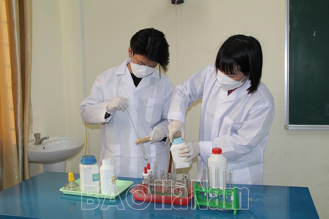 Ghi nhận qua phong trào nghiên cứu khoa học kỹ thuật trong nhà trường