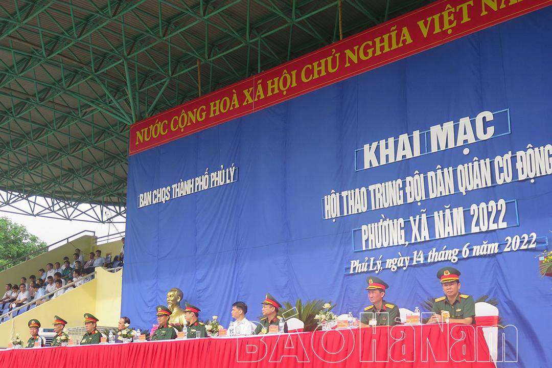 Ban CHQS thành phố Phủ Lý khai mạc hội thao Trung đội Dân quân cơ động năm 2022