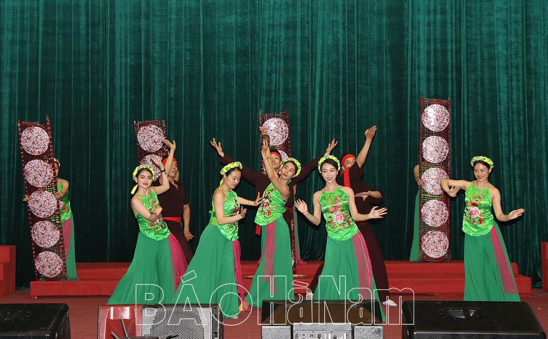 “Hội tụ sông Hồng” năm 2022 - Kết nối niềm tin