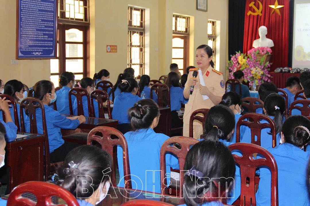 Tuyên truyền, phổ biến pháp luật tại trường THPT C Kim Bảng