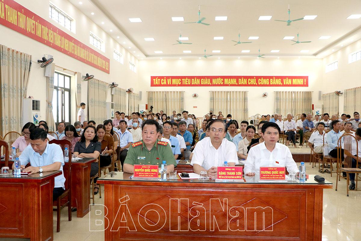 Cử tri các địa phương kiến nghị nhiều vấn đề "nóng" về kinh tế- xã hội với các đại biểu Quốc hội