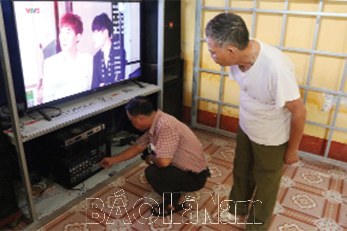 Bình Lục quan tâm hỗ trợ trang thiết bị cho nhà văn hóa thôn