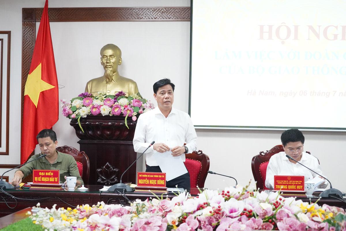 UBND tỉnh làm việc với Đoàn công tác của Bộ GTVT về việc triển khai thực hiện các dự án đầu tư xây dựng công trình giao thông trọng điểm