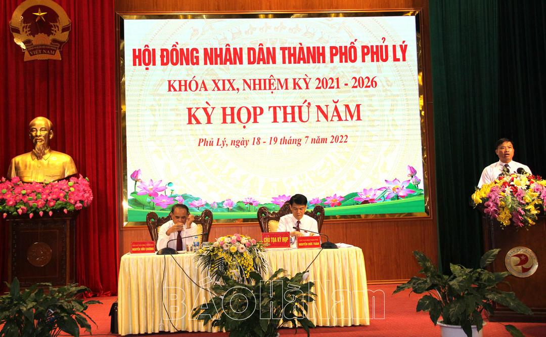 Khai mạc kỳ họp thường lệ giữa năm 2022 HĐND thành phố Phủ Lý