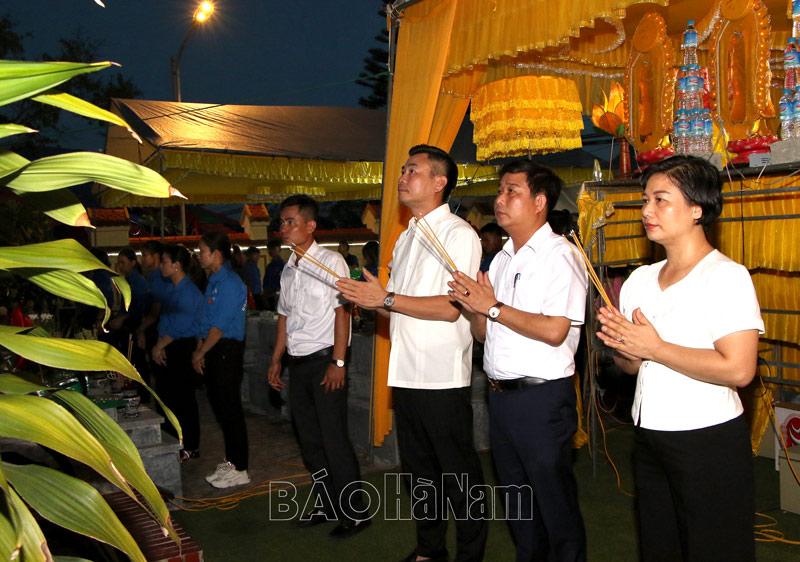 Tri ân, tưởng nhớ các anh hùng liệt sĩ