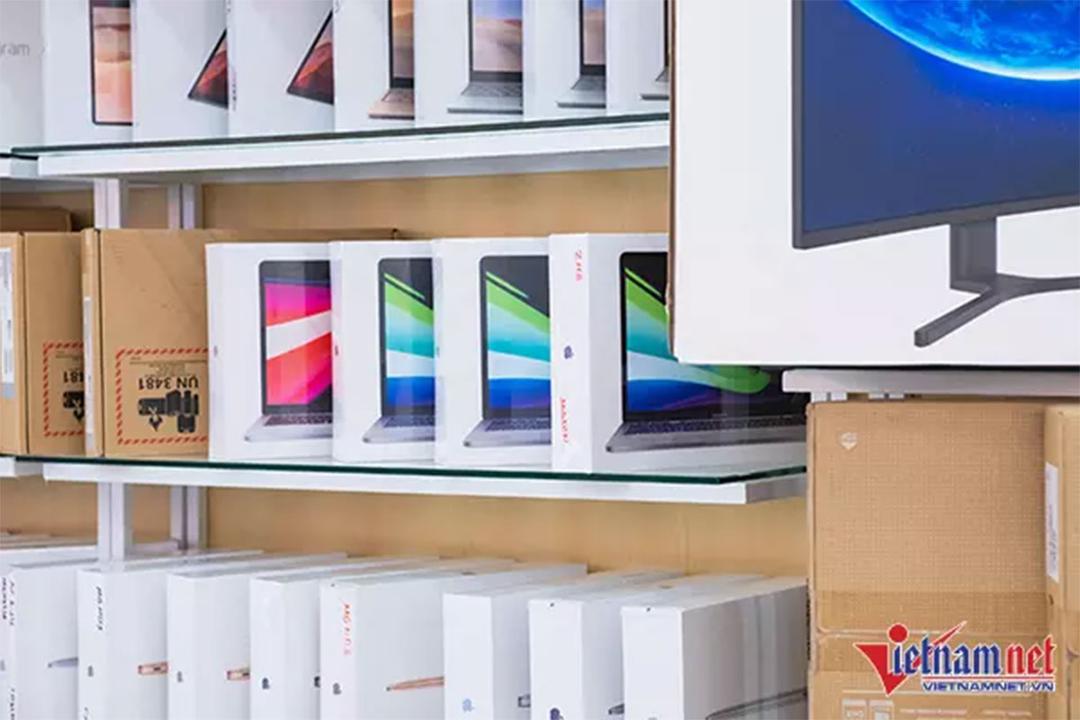 MacBook Pro M1 sắp bị xóa khỏi các kệ hàng ở Việt Nam?