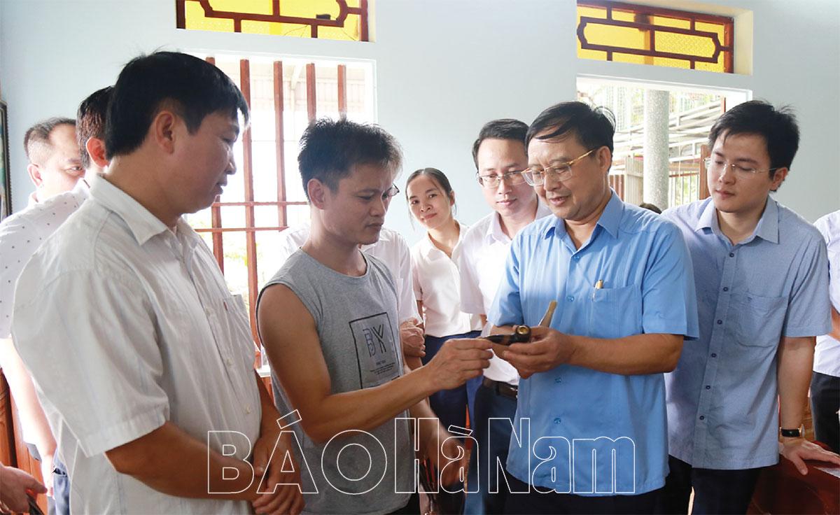 Tìm hướng đi mới cho sản phẩm sừng mỹ nghệ Đô Hai