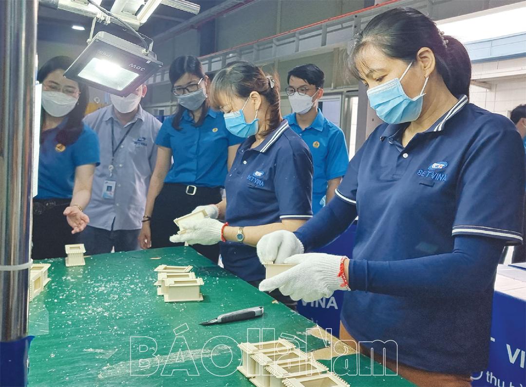 Công đoàn tham gia xây dựng Đảng vững mạnh