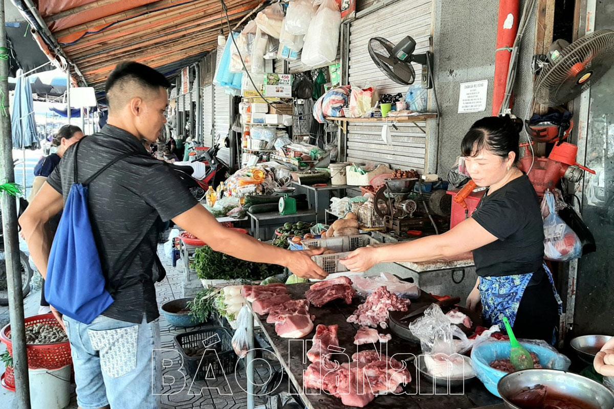 Giá cả tăng cao ảnh hưởng đến đời sống của người dân