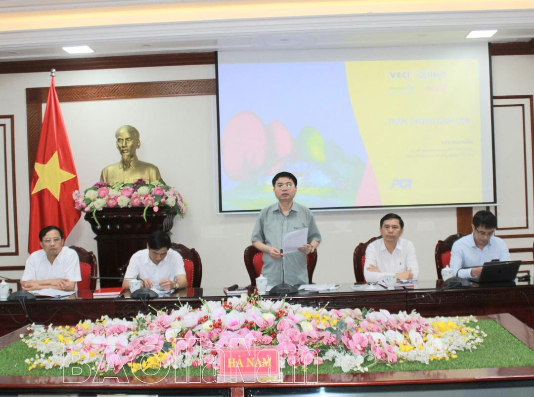 UBND tỉnh bàn giải pháp nâng cao Chỉ số năng lực cạnh tranh cấp tỉnh