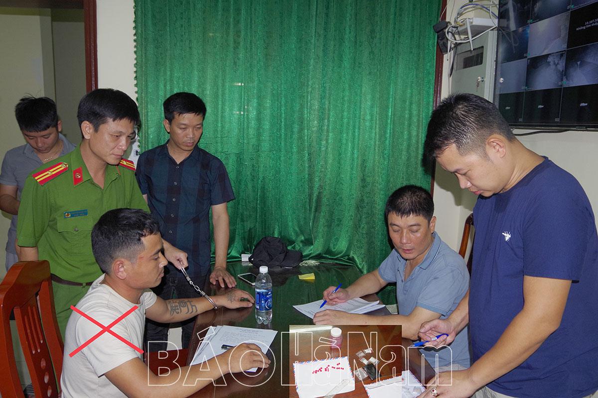 Công an Kim Bảng bắt 02 vụ mua bán, tàng trữ trái phép chất ma túy