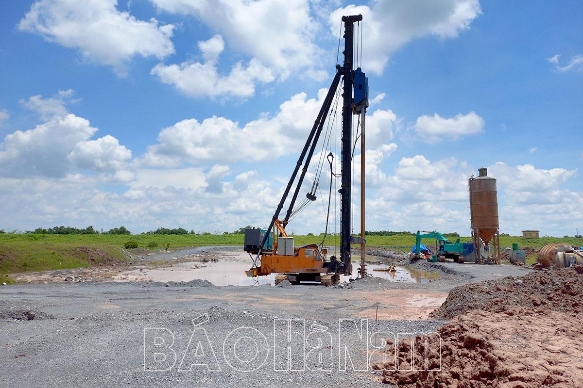 Xây dựng Duy Tiên trở thành trung tâm công nghiệp, dịch vụ phía Bắc của tỉnh