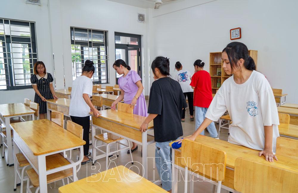 Sẵn sàng các điều kiện cho năm học mới