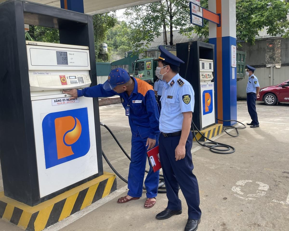 Tăng cường kiểm tra giám sát mặt hàng xăng dầu dịp 2/9