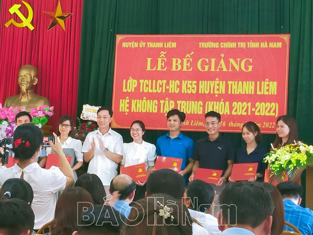 Thanh Liêm xây dựng đội ngũ cán bộ cơ sở vững mạnh