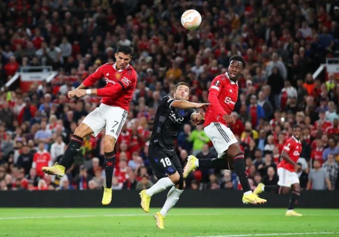 Man Utd thua trận ra quân Europa League