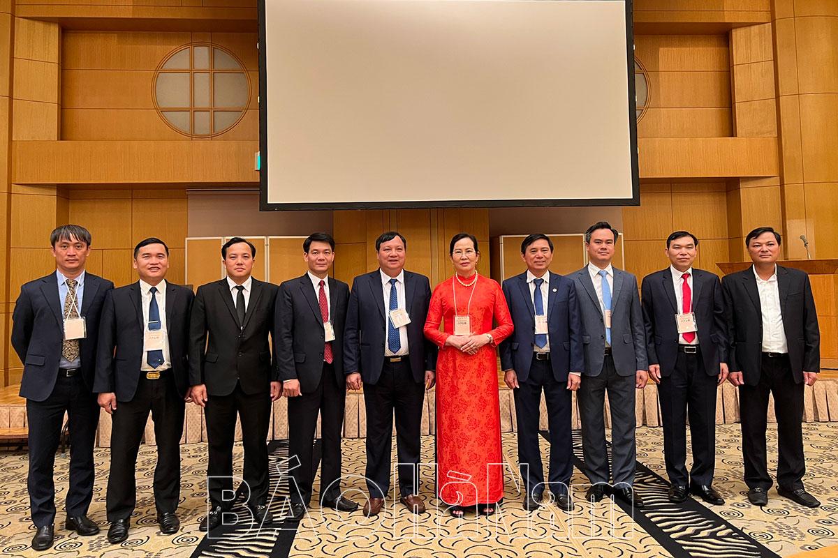 Đồng chí Bí thư Tỉnh ủy Lê Thị Thủy và Đoàn công tác làm việc với Tỉnh trưởng tỉnh Kangawa (Nhật Bản)