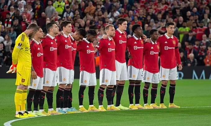 Hoãn Ngoại hạng Anh