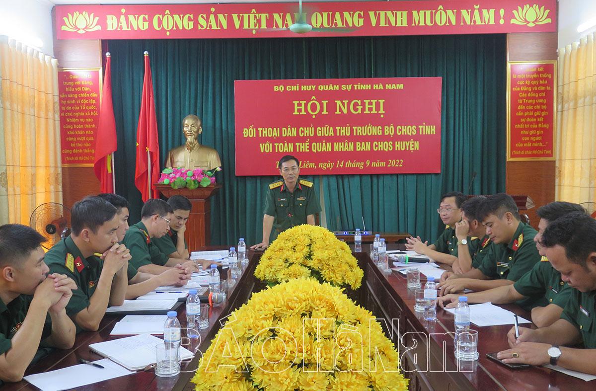 Bộ CHQS tỉnh đối thoại với CBCS các cơ quan, đơn vị trực thuộc