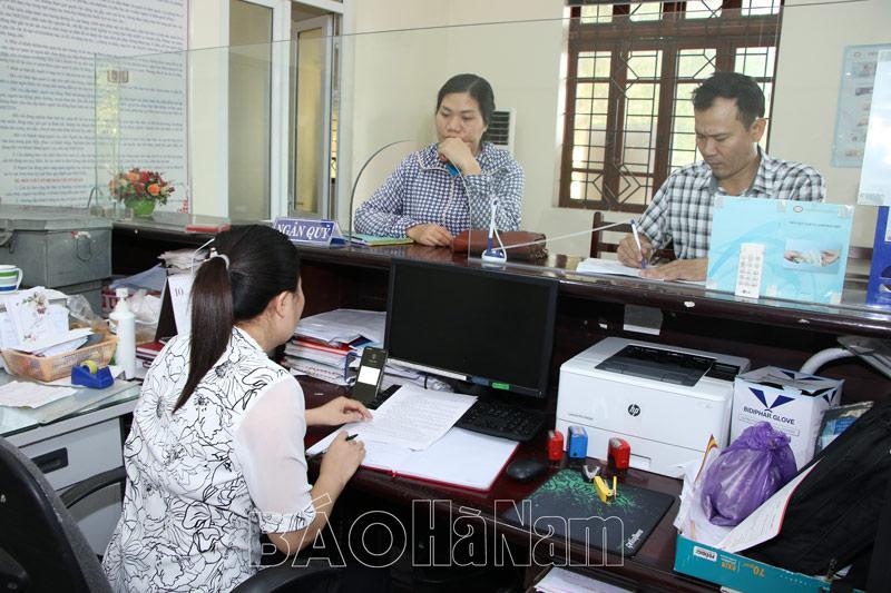 Trên 400.000 lượt hộ nghèo, cận nghèo và các đối tượng chính sách được vay vốn ưu đãi từ NHCSXH