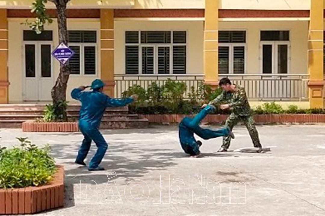 Thanh Liêm sẵn sàng cho diễn tập chiến đấu xã, thị trấn trong khu vực phòng thủ