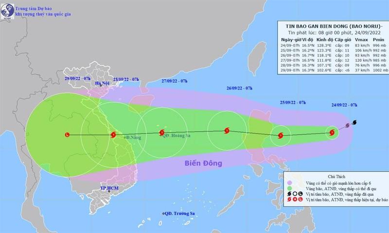 Bão giật cấp 11 gần Biển Đông