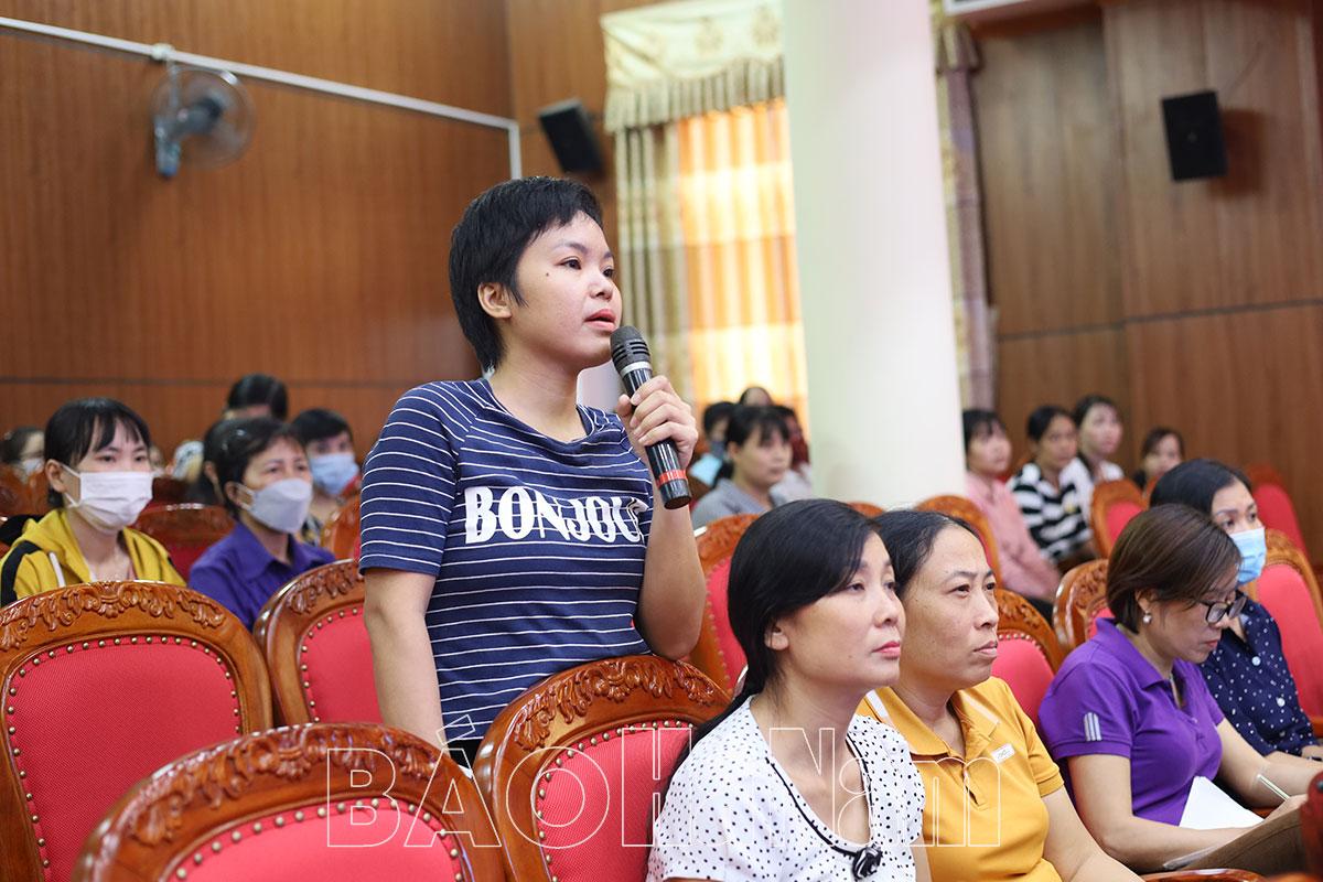 Đối thoại, phổ biến pháp luật cho cán bộ làm công tác pháp chế, công đoàn, người lao động tại các doanh nghiệp trên địa bàn huyện Bình Lục