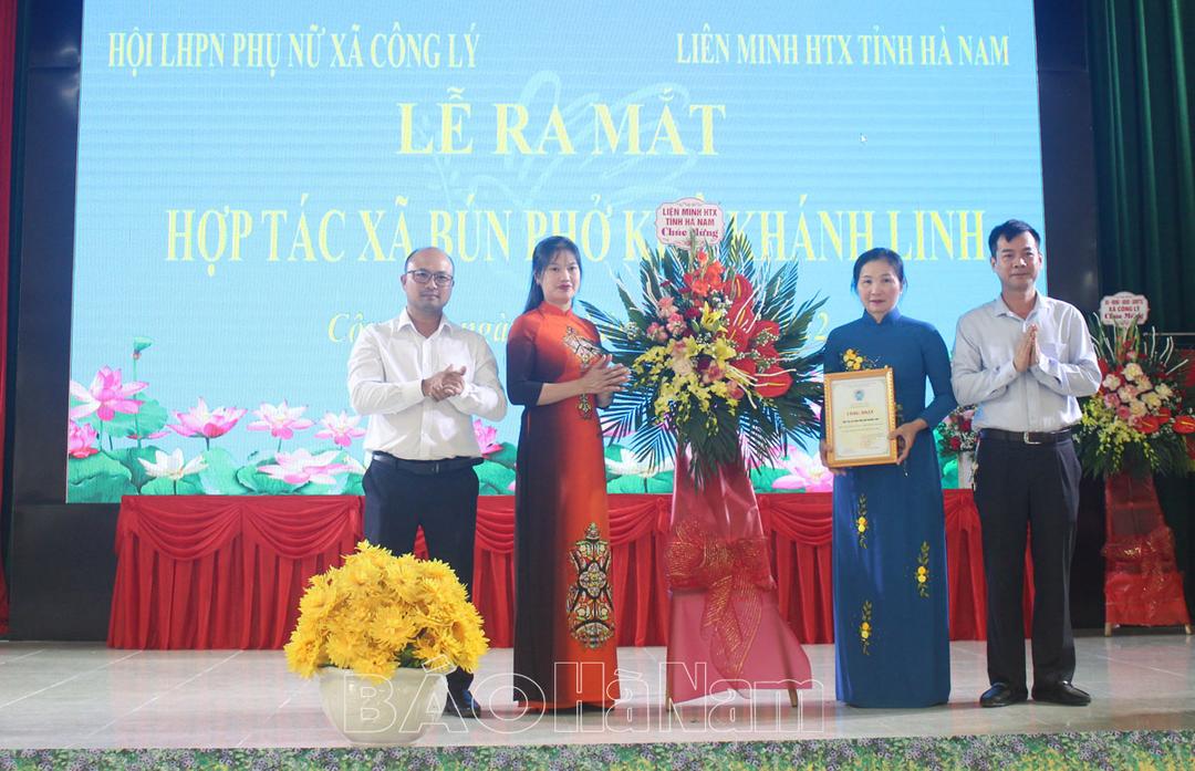 Ra mắt Hợp tác xã Bún phở khô Khánh Linh