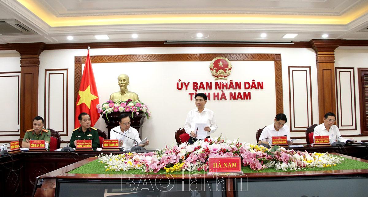 UBND tỉnh thảo luận các nội dung trình tại Kỳ họp HĐND tỉnh