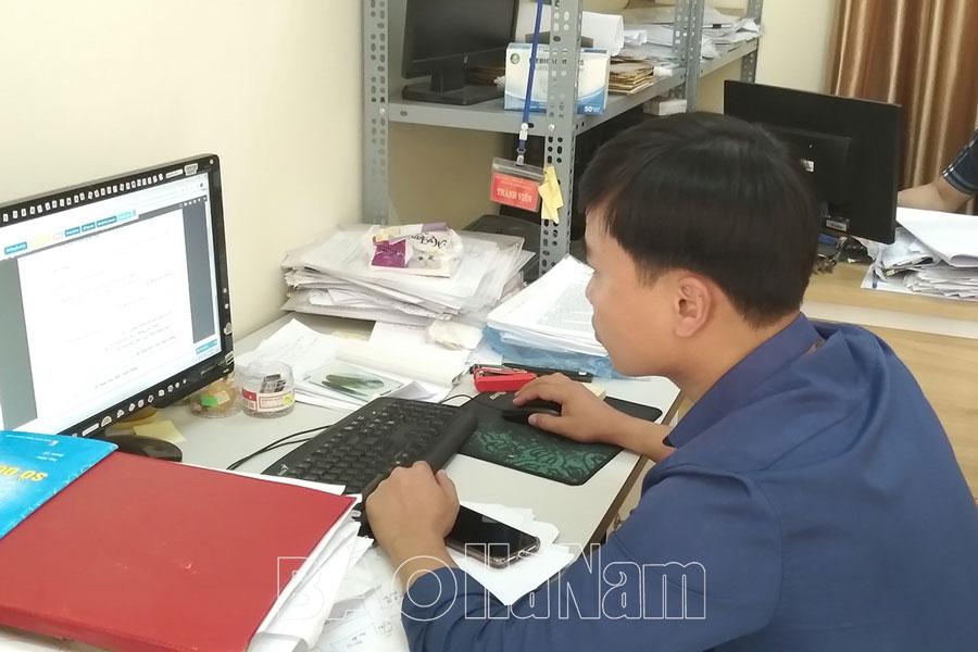 Đẩy nhanh tiến độ cấp GCNQSDĐ cho nhân dân ở phường Liêm Chính