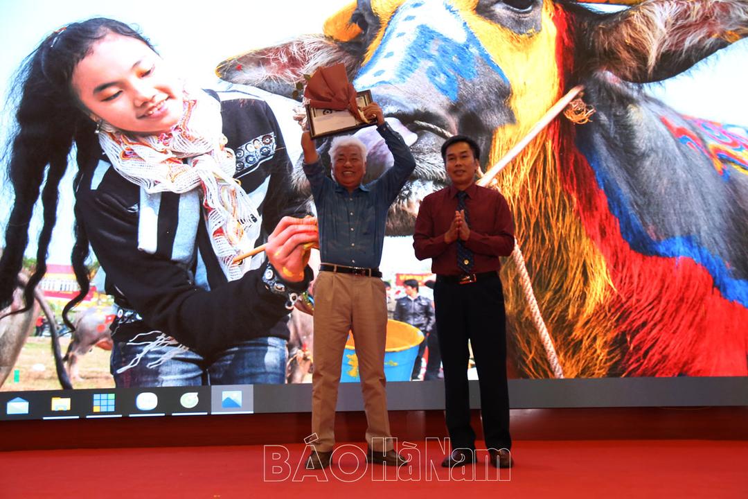 Trao giải Cuộc thi Ảnh đẹp du lịch Hà Nam