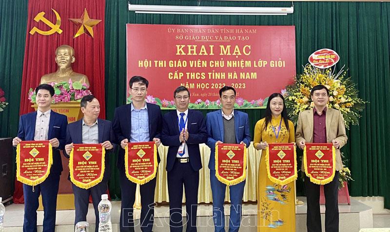 Khai mạc Hội thi Giáo viên chủ nhiệm lớp giỏi cấp THCS tỉnh Hà Nam năm học 2022- 2023