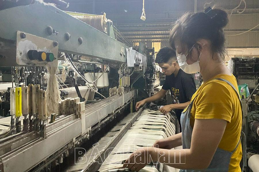 Lý Nhân quan tâm phát triển doanh nghiệp, hộ kinh doanh và kinh tế hợp tác