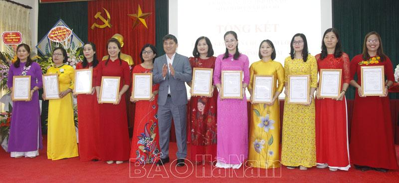Hà Nam có 34 giáo viên đạt danh hiệu giáo viên chủ nhiệm lớp giỏi cấp THCS năm học 2022- 2023