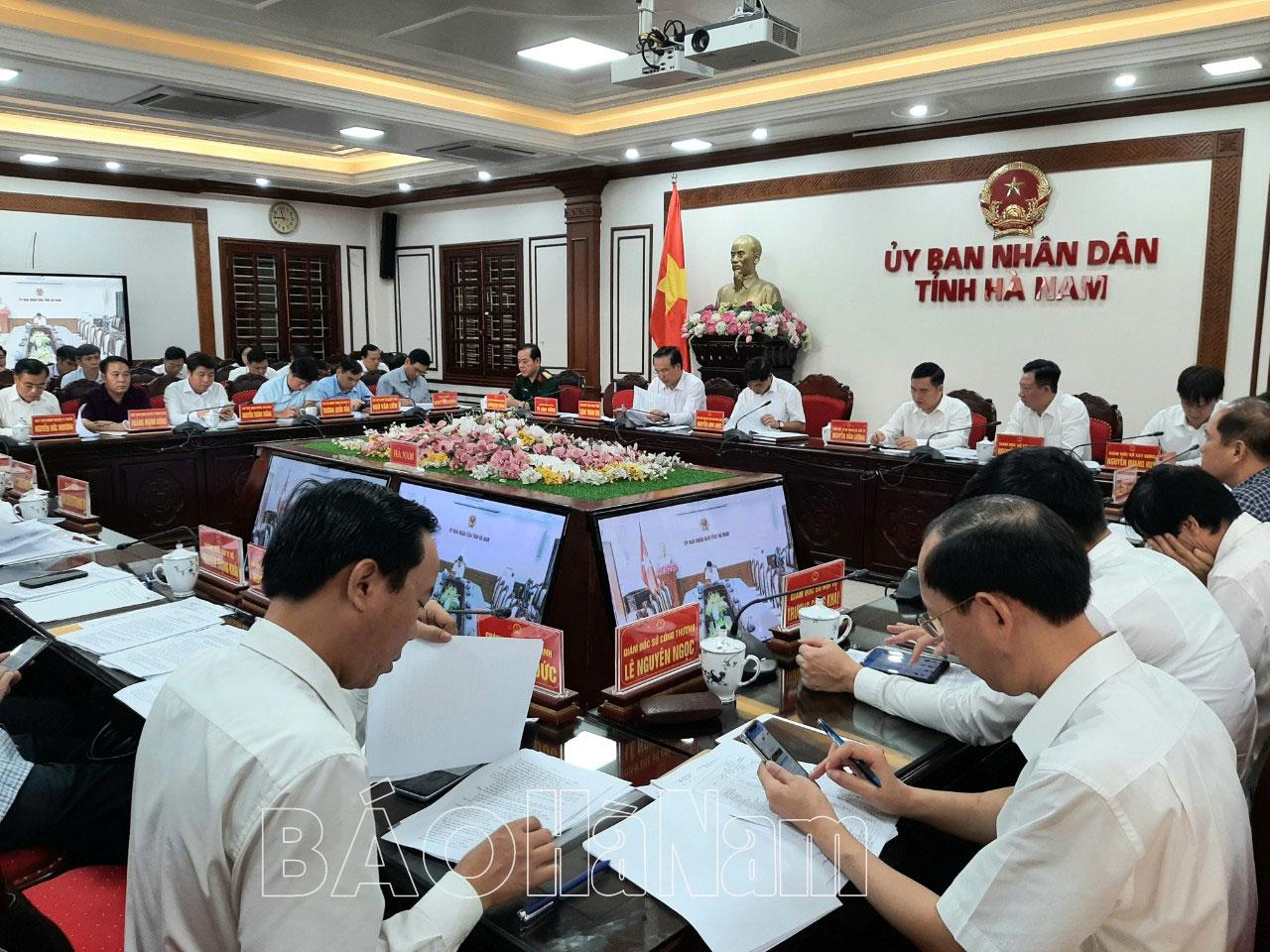 UBND tỉnh cho ý kiến về Nghị quyết thông qua Đề án công nhận huyện Kim Bảng đạt đô thị loại IV và một số dự thảo nghị về công chức, viên chức