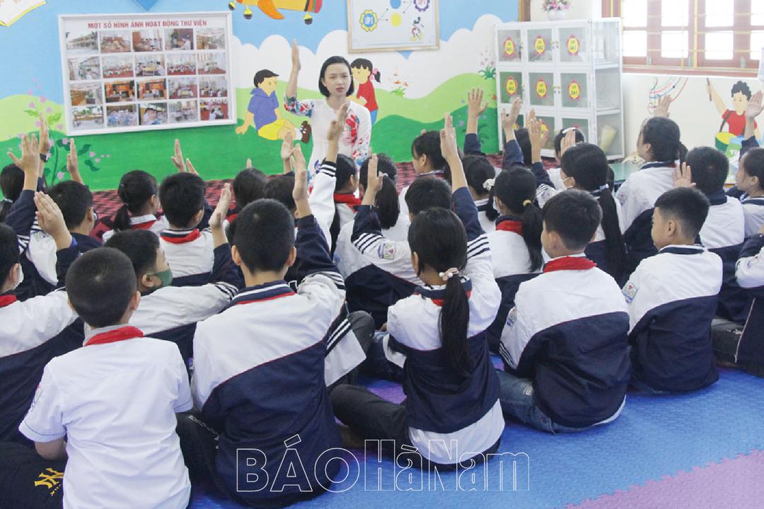 Bình Lục chú trọng đầu tư phát triển thư viện ở các trường tiểu học