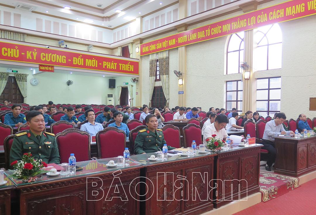 UBND thành phố Phủ Lý rút kinh nghiệm công tác diễn tập; triển khai công tác tuyển quân năm 2023