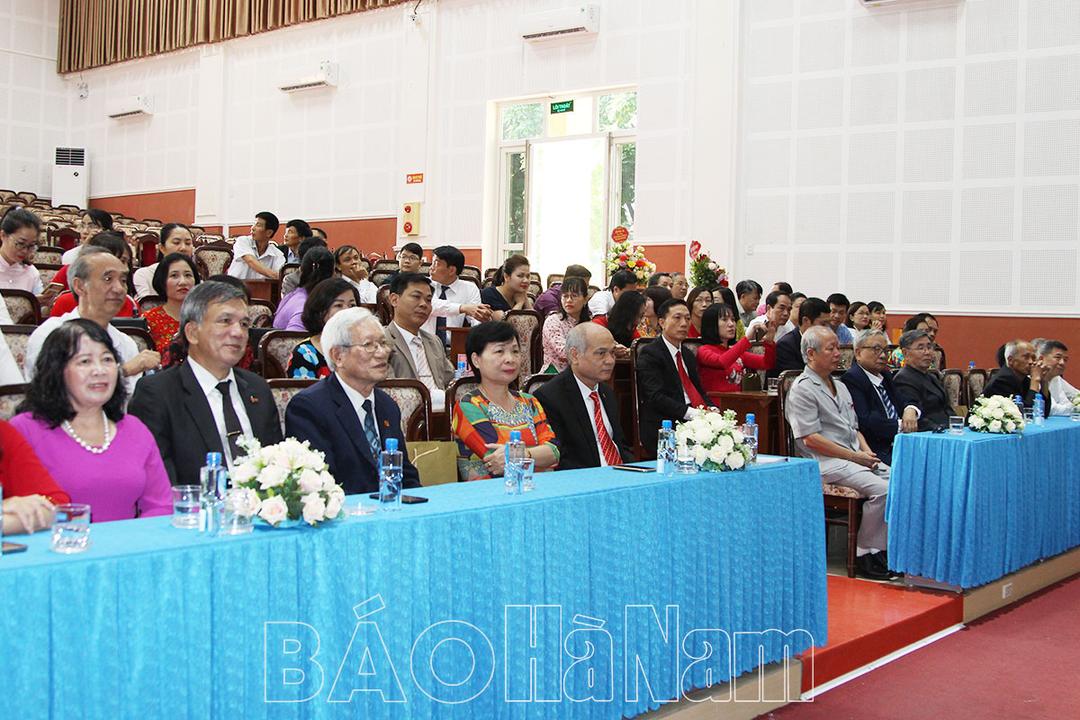 Trường Chính trị tỉnh kỷ niệm 25 năm ngày tái lập