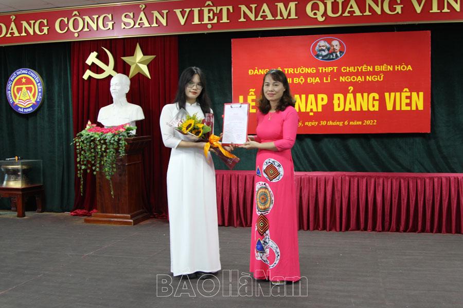 Đảng bộ TP Phủ Lý chú trọng công tác phát triển đảng viên